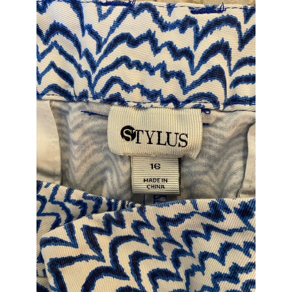 Stylus Womens Shorts Plus Size 16 Curvy Blue & White Patterned Casual Pockets - Picture 5 of 9